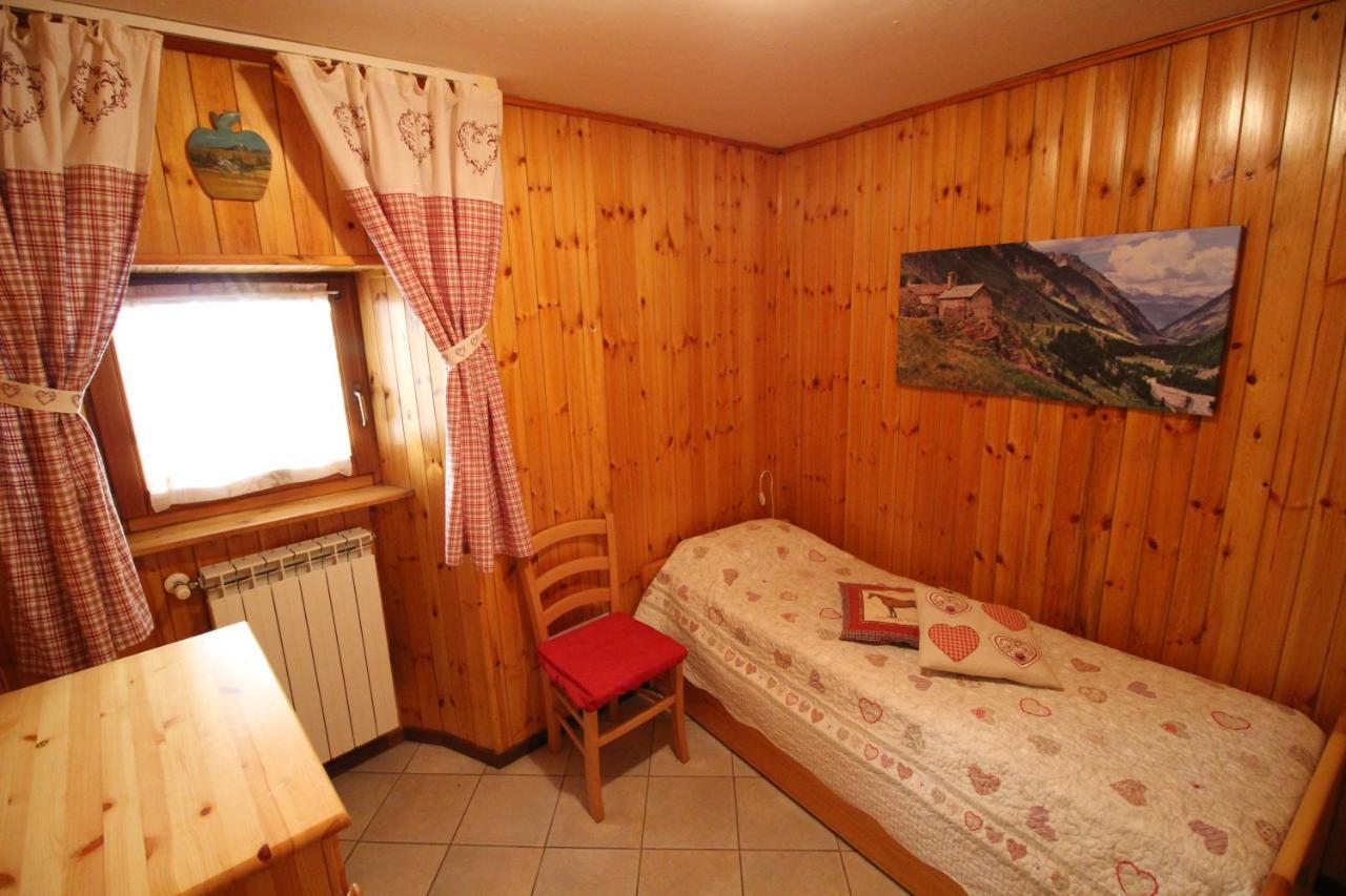 Lo Stambecco Holiday Apartment - Affitti Brevi Italia 브루송 외부 사진